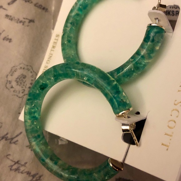 Kendra Scott Sonnie Sterling Silver & Green Onyx Resin Hoop Earrings NWT - Picture 2 of 11